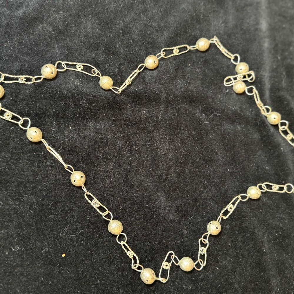 Elegant Silvertone Chain Necklace